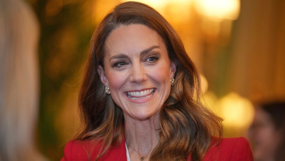 Kate Middleton's Classy Red Blazer Belongs in Everyone's Winter Rotation — The Look