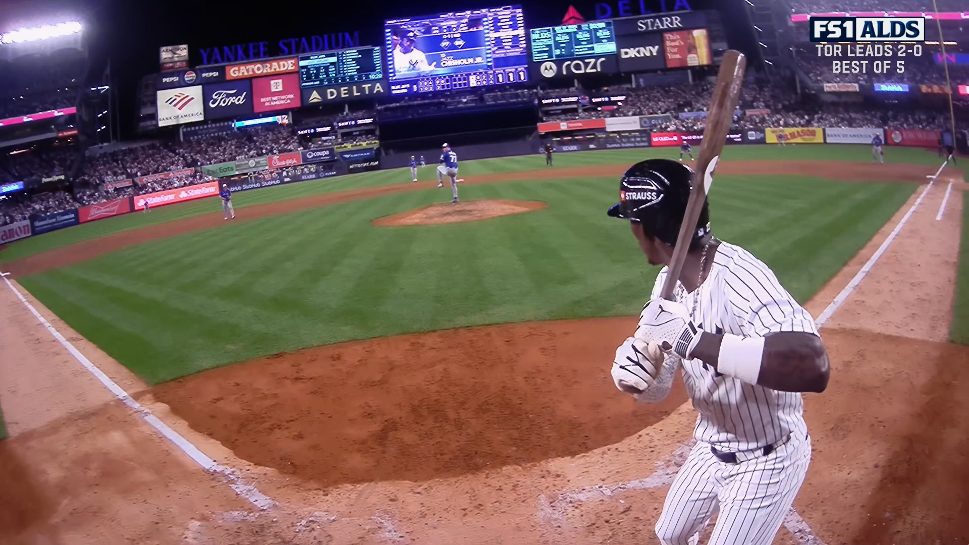 Jazz Chisholm crushes a home run to give Yankees lead over Blue Jays