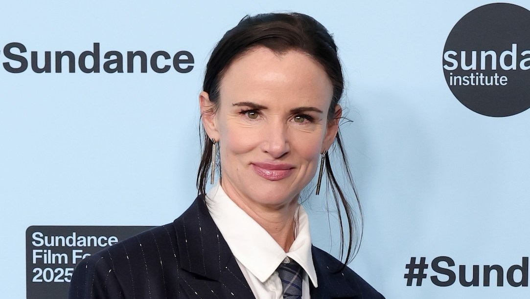 Why Juliette Lewis Is Selling T-Shirts Featuring Her Teenage Mugshot