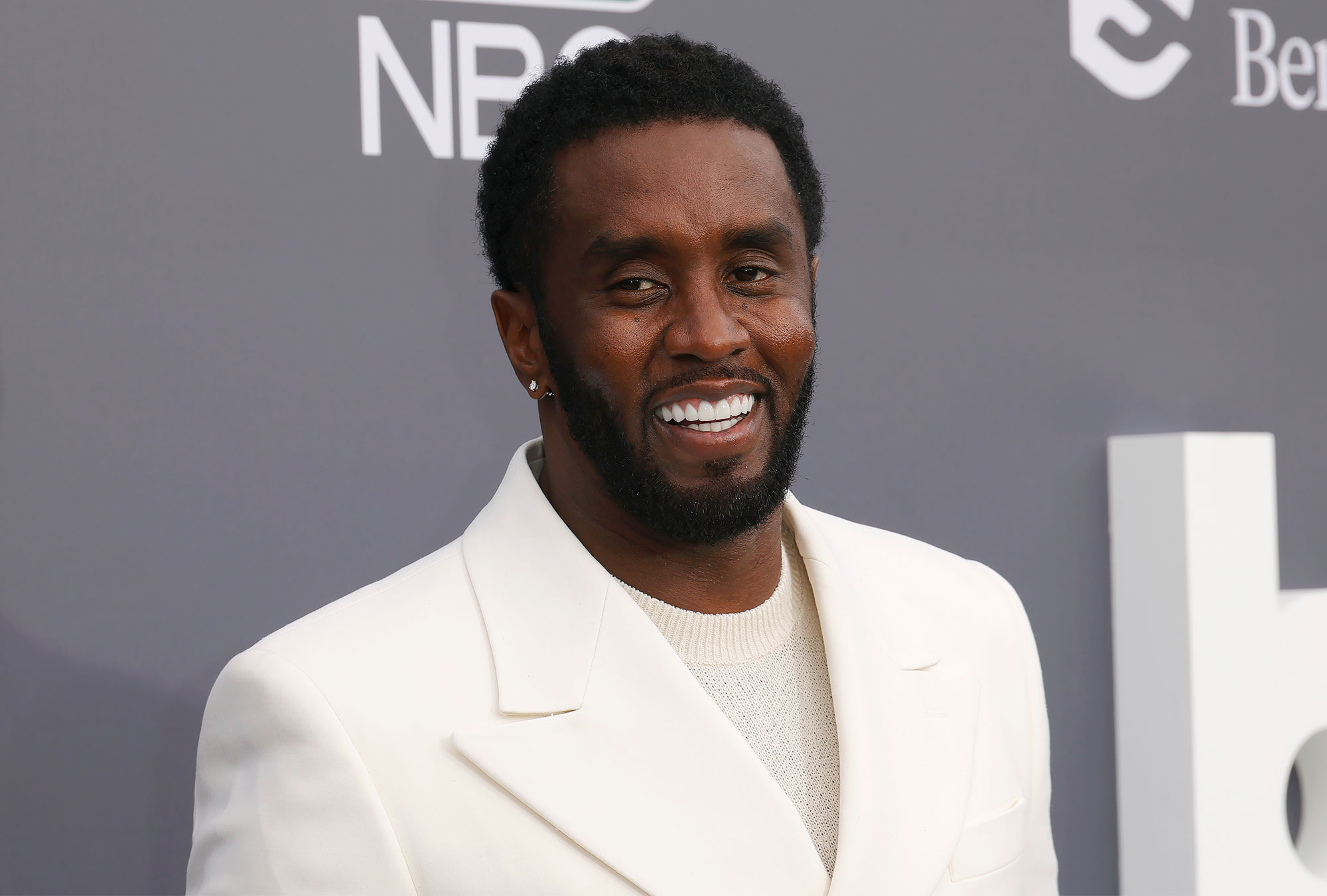 What Will Celeb Inmates Eat on Thanksgiving in Prison? Diddy and More